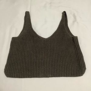 INTERMIX Knit green moss Crop Top XS (W554)